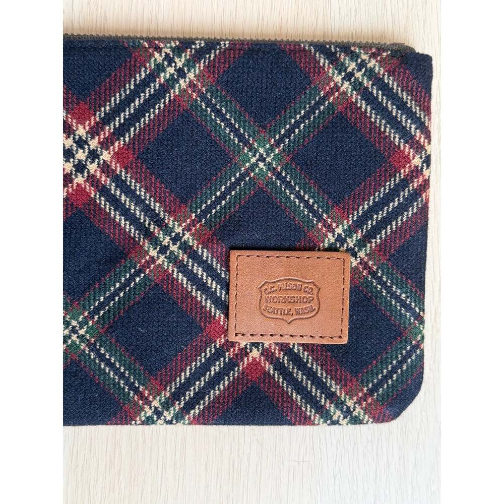 Filson Wool Patterned Square Zip Pouch - New - Picture 2 of 8